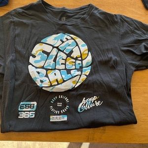 Mens M hoop culture t shirt